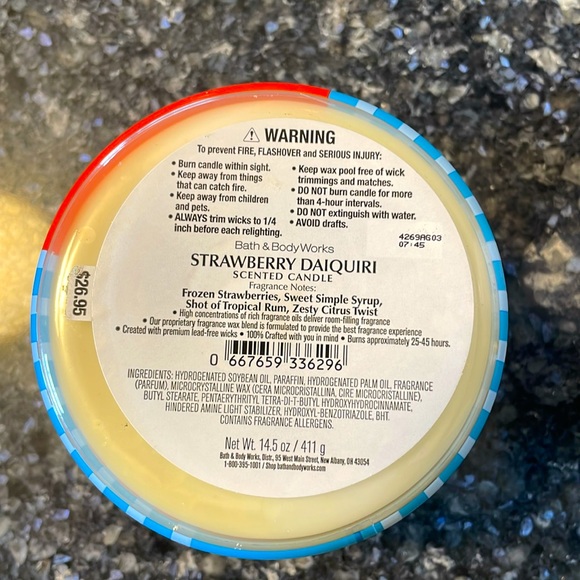 Soy wax blend candle, strawberry daiquiri scented - Picture 2 of 5